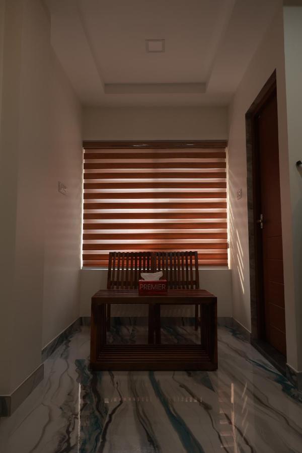 Delano Residency Hotel Kaliyal Exterior photo